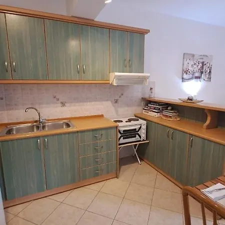 Apartment Spiros House *